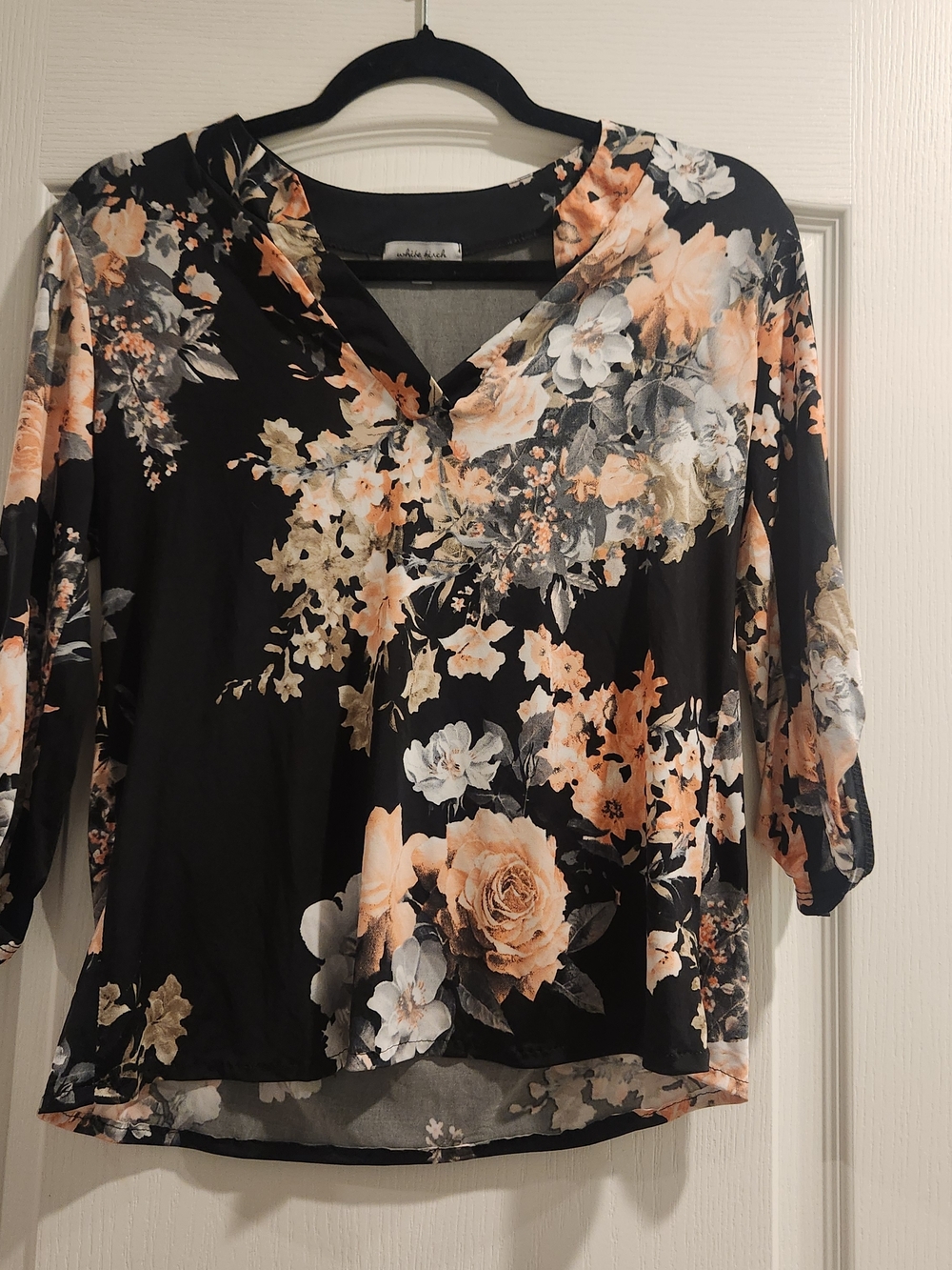 White Birch Floral V-Neck Black & Peach Women's Blouse S Euc